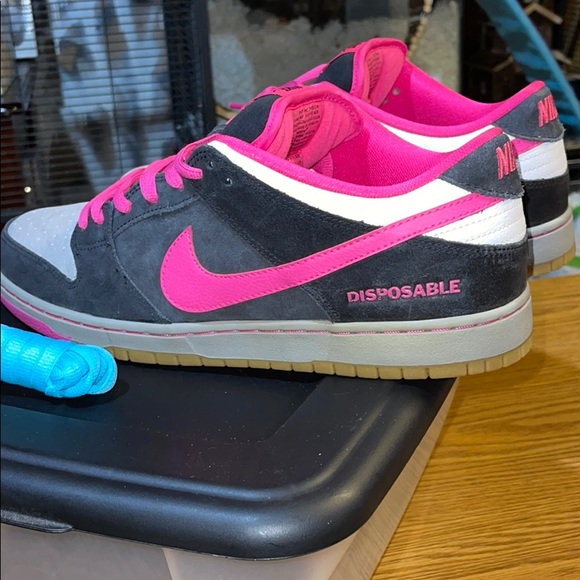 Nike SB Dunk - Picture 3 of 8